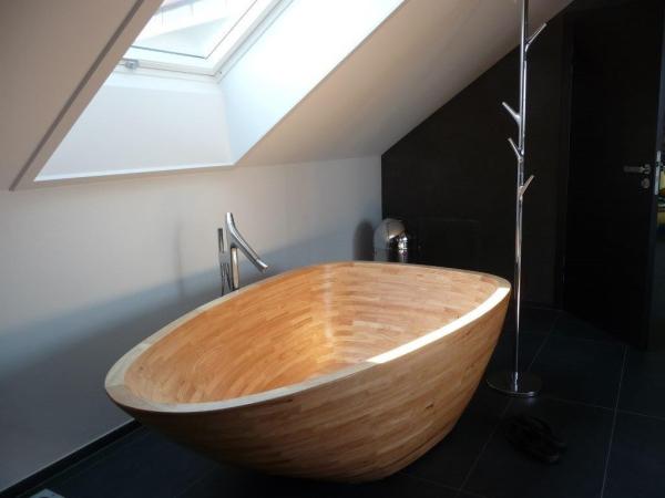 bathtub, bathroom tub,shell shape