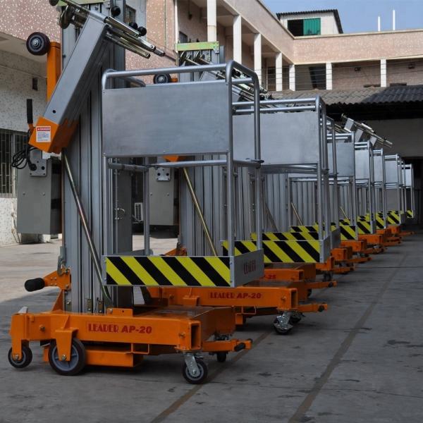 Plateforme de levage verticale en alliage d'aluminium pour le nettoyage polyvalent des fenêtres