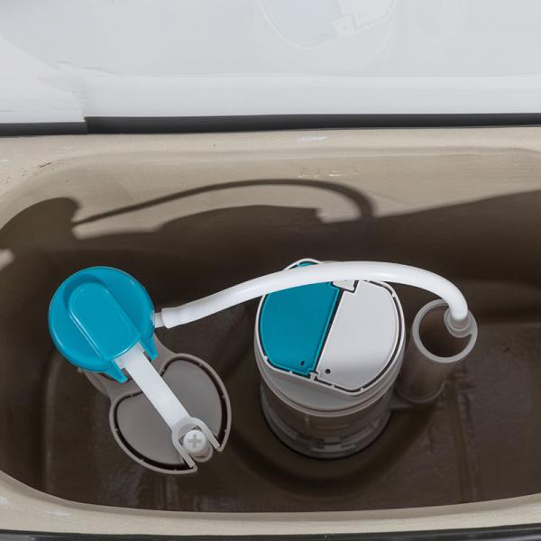 Modern Bathrooms Toilets Dual-Flush Elongated 1-Piece Toilet With Soft-Closing Seat