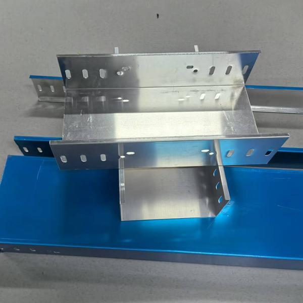 50mm-150mm Anodized Aluminum Alloy Ladder Cable Tray Silver Finish Sections