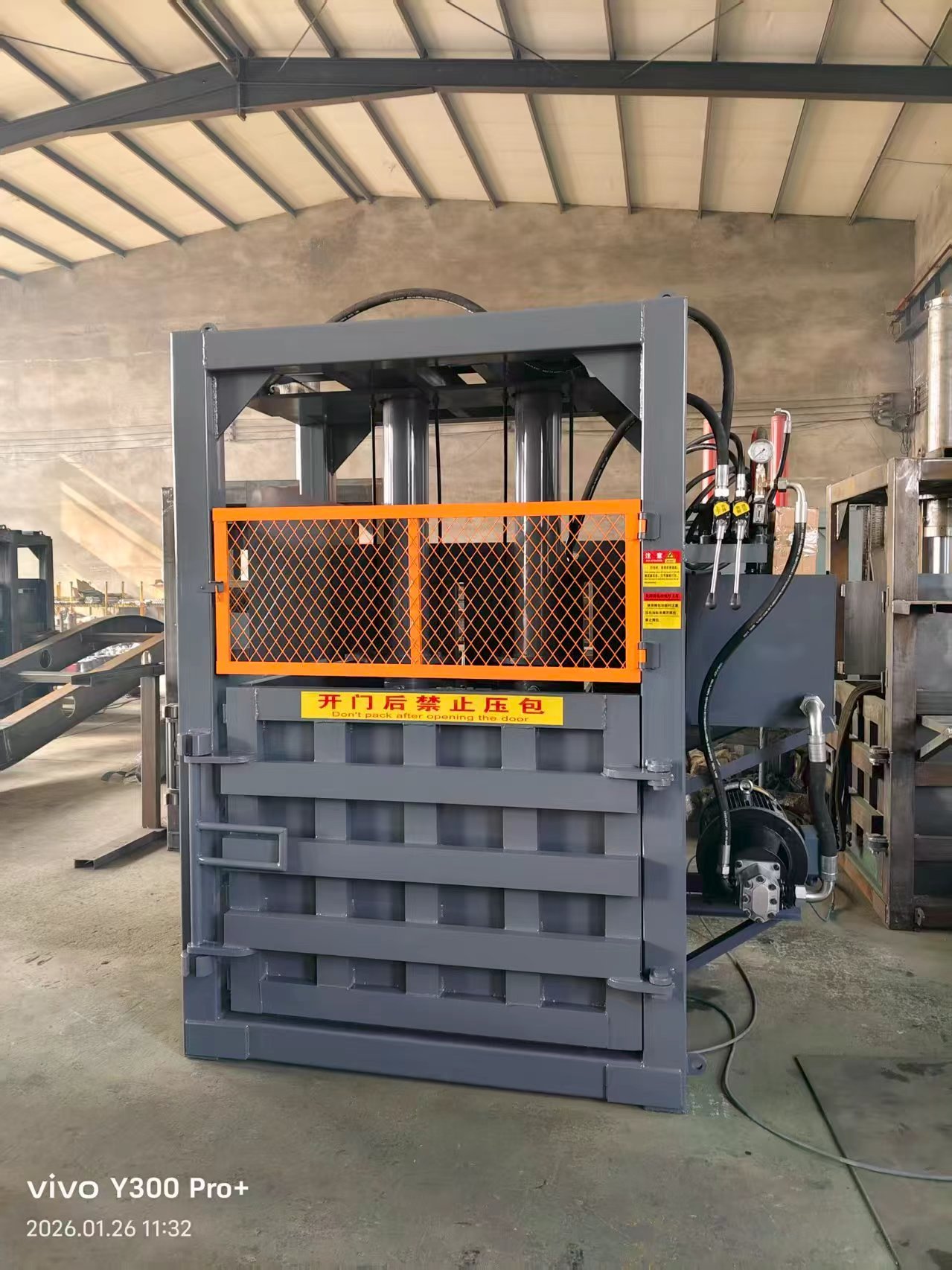 Professional Hydraulic Wheat Straw Press Machine 1100*2200 Feed Opening Size  For Efficient Packing