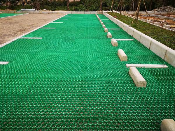 Modern Design Plastic Hdpe Parking Honeycomb Gravel Grass Paver Grid 400MM-500MM Length