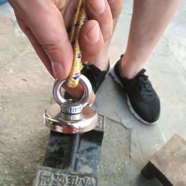 Strong Pulling Force Fishing Magnet D80 Pot Shape Magnetic Materials With Rope and Eyebolt