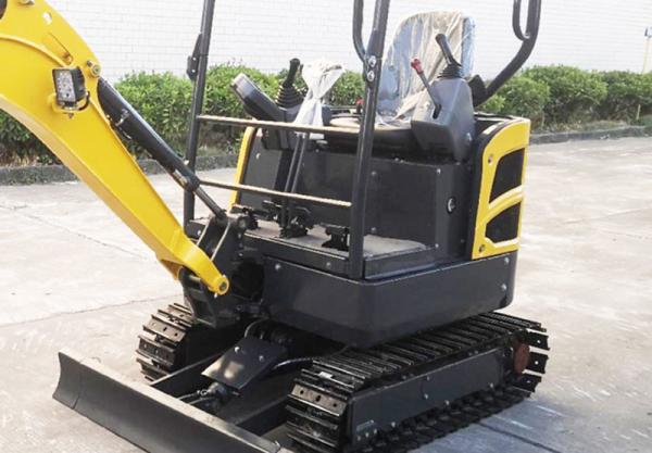 ZG018U Compact Mini Excavator Machine 14,5 kW 2400 tours par minute 15,2 kW 2500 tours par minute