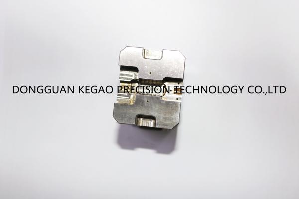 52HRC Injection Molding Automotive Industry 8407 Material ODM Available