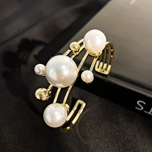 New Fashion Trendy Niche Design Exaggerated Multi-layer Metal Pearl Open Bracelet