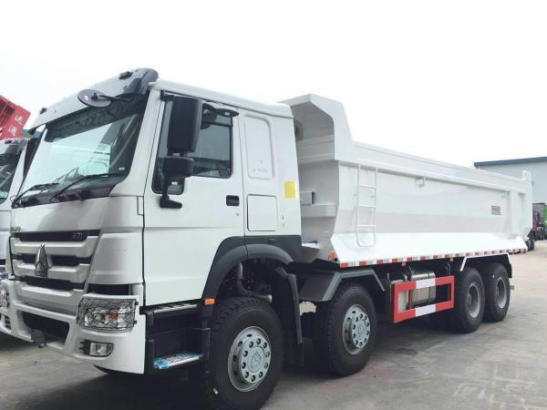 Sinotruk Heavy Haulage Truck 8X4 Cargo Truck with Comfortable Driving Experience