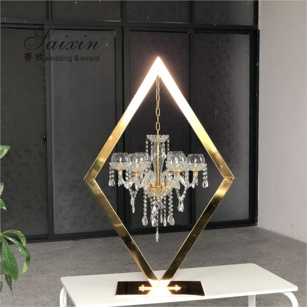 Novo estilo quente para a peça central do casamento cristal ouro candelabra mesa de decoração lustres porta-velas com suporte