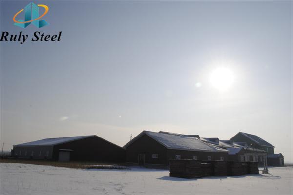 Prefabricated Steel Warehouse with Sandwich Panels for Industrial Use