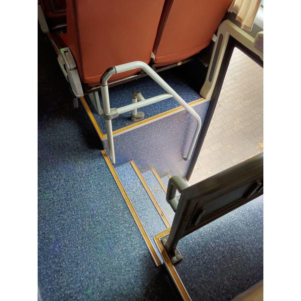 Используемый бренд Yutong тренер путешествия 2015 год автобус ZK6126 использовал дизельный автобус двигателя 375hp Weicahi использовал автобус ЕВРО III двойных дверей