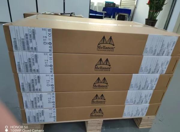 16 Tb/s Capacité de commutateur Commutateurs InfiniBand MQM8790-HS2F avec mode de communication Full-Duplex Half-Duplex et fonction Poe