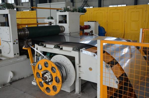 Máquina de corte de aço 220/380/415/440V da bobina da elevada precisão 4x1350mm