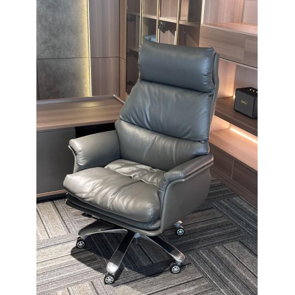 North American Straight Grain Walnut Boss Desk And Chairs Complete Set