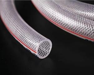 Non torsion clair souple renforcé tuyau d'eau tuyau tressé PVC pour le lavage de voiture de jardin