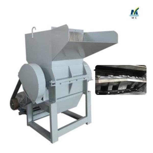 Rotating Blades Pulverizer for Shredding 300-500 Kg/H Plastic Fruit Basket Pieces