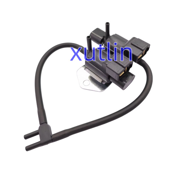 Freewheel Clutch Control Solenoid Valve Switch MR263723 MB620532 K5T47776 For Mitsubishi Pajero L200 L300