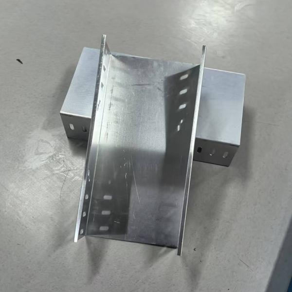 50mm-150mm bandeja de cable con anodizado y de aluminio de aleación de escalera bandeja de cable