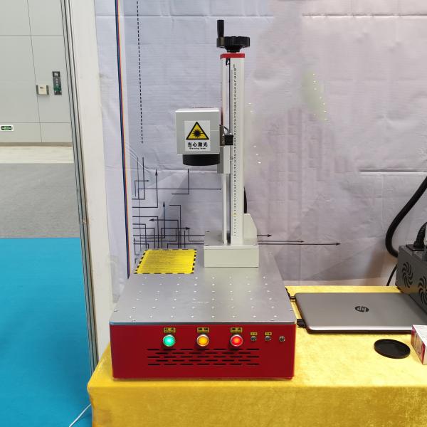 30 KG Portable Fiber Laser Marking Machine for Mini Rotary Medals and Dog Tages Engraving at Manufacturing Plant