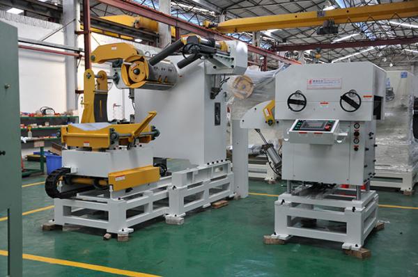 Metal Parts Stamping And Steel Coil Uncoiler Equipment , Coil Straightening Machine