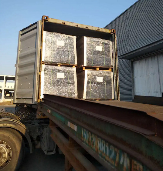 Американский стандарт ISO9001 Крыши строительные материалы Металл Строительство Шингли Камень покрытый металлическими черепицами крыши Листы Z70