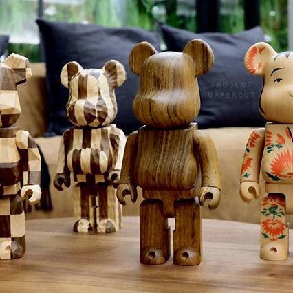 Non Toxic Hand Carved Wood Sculptures , Large Wood Carved Bears