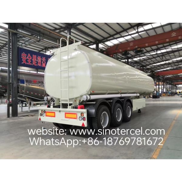 SINOTERCEL Three-axle  40 CBM fuel tank semi-trailer