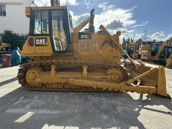 ターボチャージャー付き3306エンジン搭載のCAT D7G2ブルドーザー（中古）