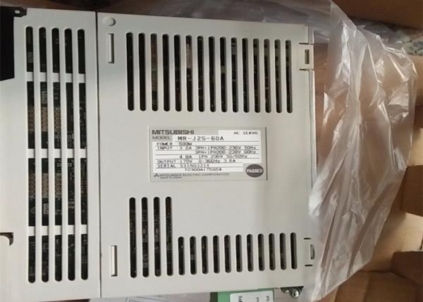 MOVIMENTAÇÃO SERVO INDUSTRIAL do AMPLIFICADOR MR-J2S-60A-S011 3.2A 3PH 200-230VAC 50/60HZ Mitsubishi