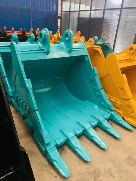 Multicolor Excavator Digging Bucket Heavy Duty With Five Teeth