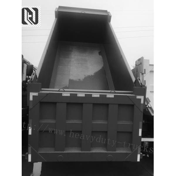 336hp Red Left Hand Drive Dump Truck 6x4 Sinotruk Howo7 Brand URO II Emission