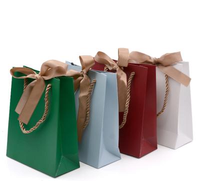 Bolsa de compras de cartão branco para jóias, roupas, sapatos embalagem Impressão personalizada