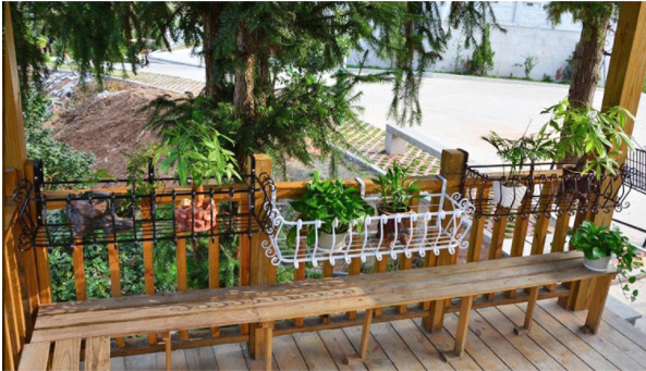 Corrosion Resistant Balcony L60cm Metal Flower Stand