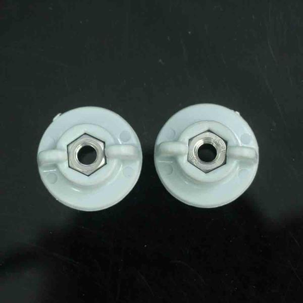 Plastic Seat And Nut Automatic Assembly Machine With Vibrating Bowl Feeding