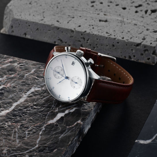 Curve Crystal Stainless Steel Chronograph Watch Sapphire Glass PVD Coating Color