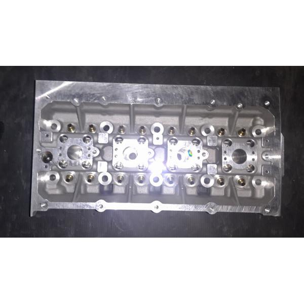 VOLKSWAGEM  Polo 1.4l  Engine Cylinder Head 030103353CS  03C103373E 036103373AC 036 103 373 AC