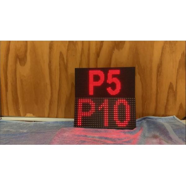 Безшумная Superlight тележка на открытом воздухе рекламы P5 привела экран