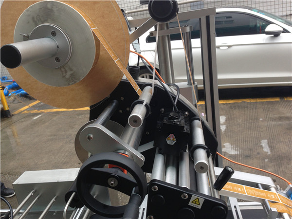 Hang Tag / Card / Bag Automatic Sticker Labeling Machine Stainless Steel Material