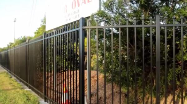PVC Coated Ornamental Spear Top Security Steel Tubular Fence in Garden, Home, Factory, School, Villa