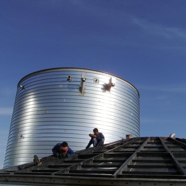 Tanque de almacenamiento de aceite de desecho de acero galvanizado / acero revestido Varios tamaños y capacidades
