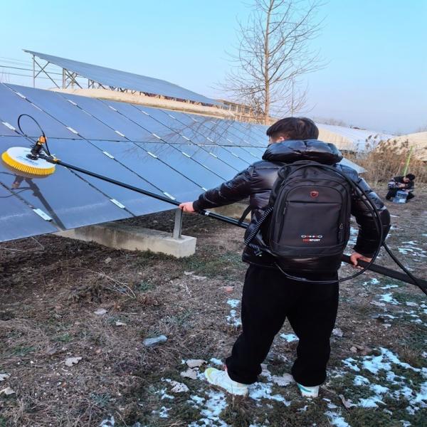 5.5m Pólo Telescópico Móvel de Bateria de Peso Móvel de Energia Solar Limpeza Rotativa Escova com Cabeça Única