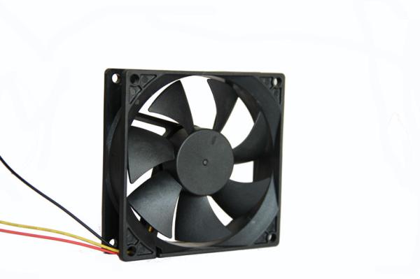 92mm x 92mm x 25mm  12V DC Axial Fan / DC Auto Cooling Fan  / DC Brushless Cooling Fan /  Indutrial Equipment Fan