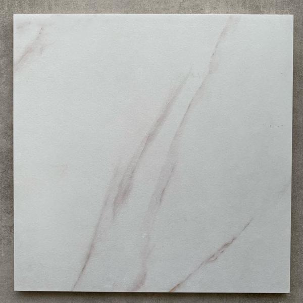 300*300 White Carrara Marble Bathroom Tiles with Slip Resistant Ceramic Material