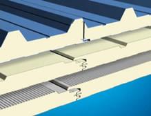 linha de produção do painel de sanduíche do plutônio do teto da folha 5.5Kw da bobina de 1000mm corrente de 1,0 polegadas