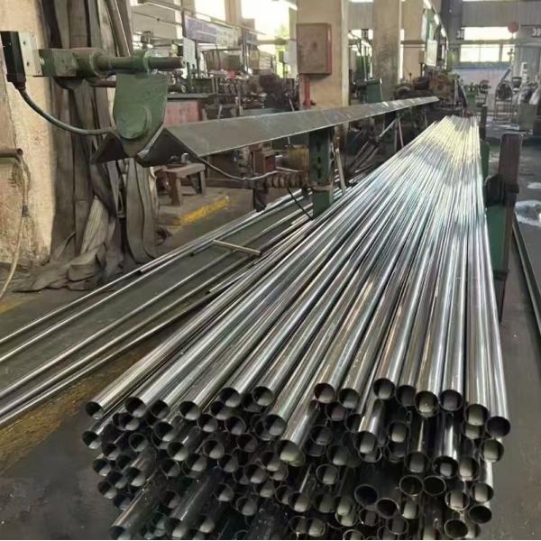 Round / Square / Rectangle Stainless Steel Pipe Grade 201 304 Bright Surface For Windows And Doors