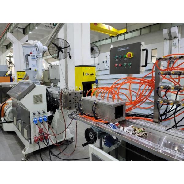 Профиль 150m/Min машины штранг-прессования трубы квадрата PVC 50HZ