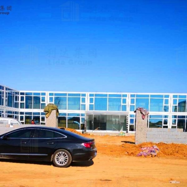 Earthquake Resistant Soundproof Heat Insulated Prefabricated Container House Flat Pack Unit