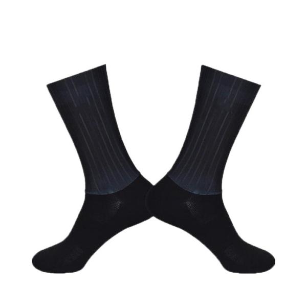 Men Cycling Socks with Customized Logo Comfortable Breathable Non-slip Aero Design