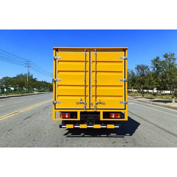 Sinotruk HOWO 4X2 Multi-Functional Repair and Maintenance Vehicle , Small Repair Vehicle , 800kg Electric Crane + 3500W Inverter