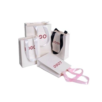 Sacos de presente de papel kraft quadrado com alças para compras e material de papelão