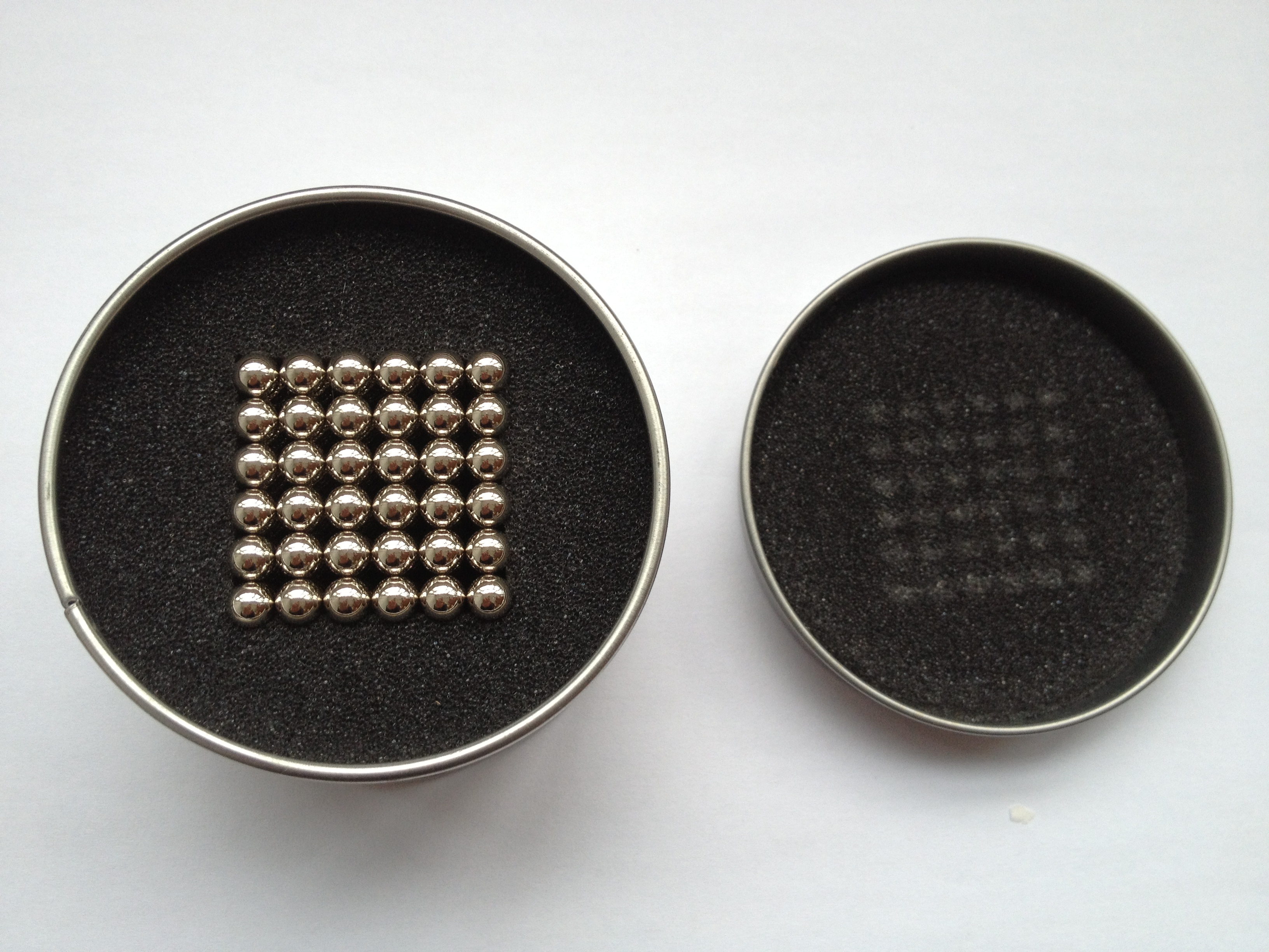 Серебряный красочный магнит сферы неодимия D5mm 216pcs